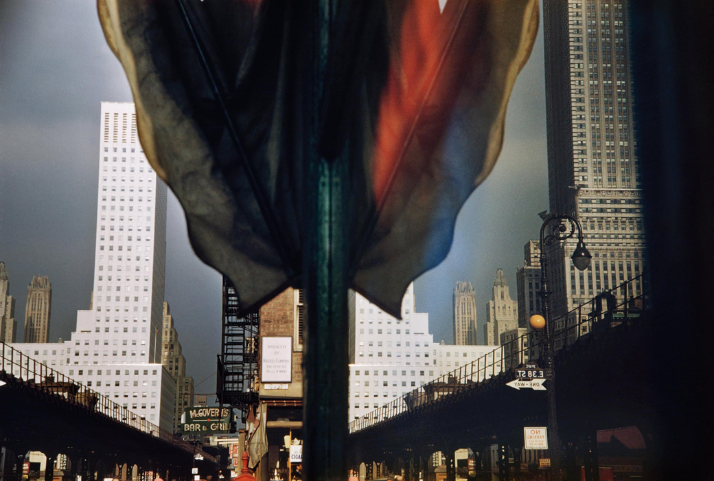 ErnstHaas-3rdAvenue-Reflection-NYC-1952