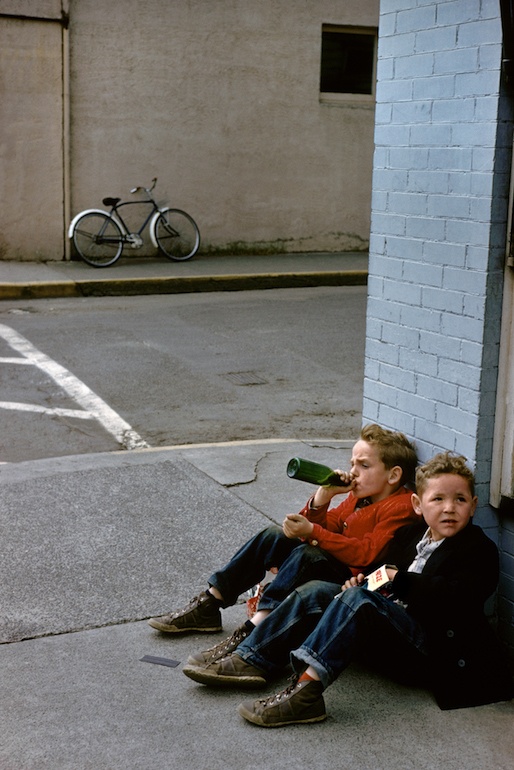 FredHerzog-Two-Boys-1960