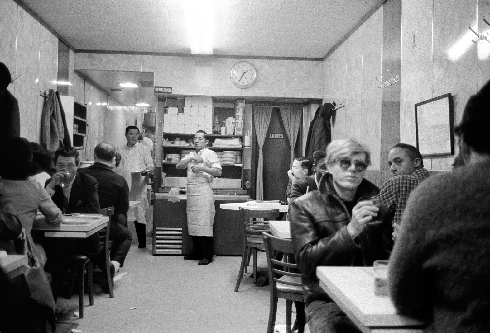 StephenShore-1-35am-ChinatownRestaurant-NYC1965-67