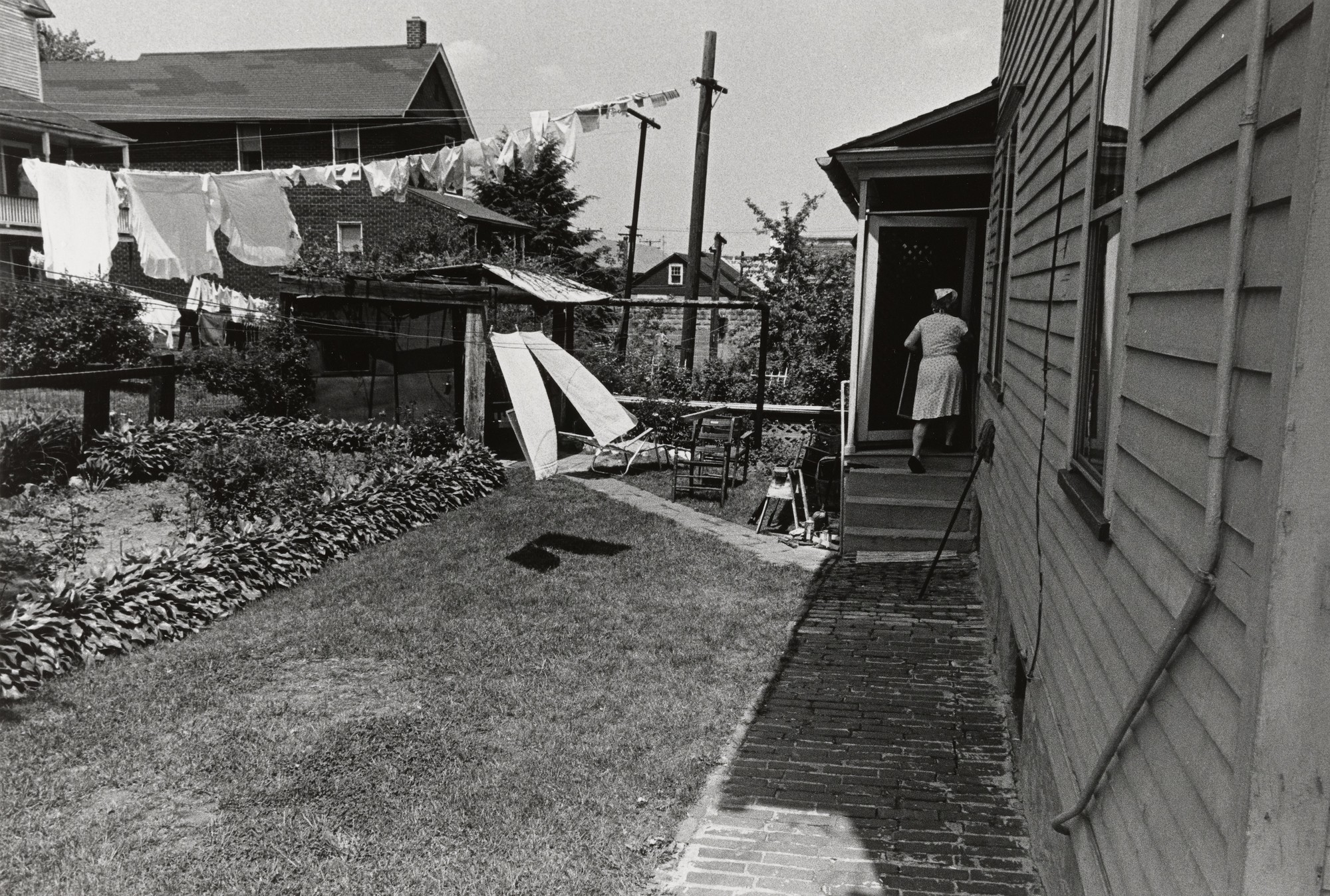 Mark_Cohen-Untitled-Edwardsville-Pennsylvania1969-MoMA